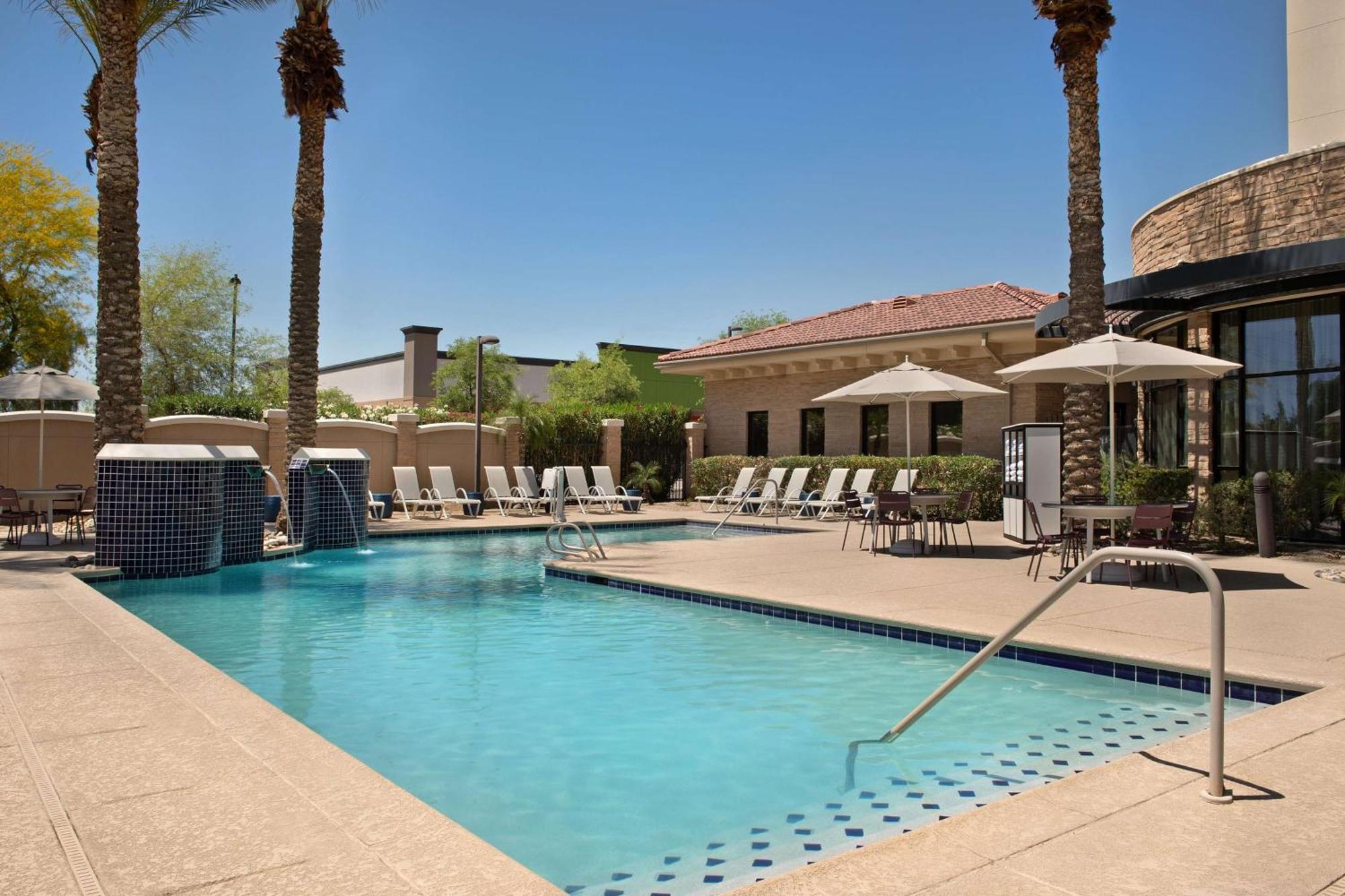 Hilton Phoenix Chandler Exterior photo