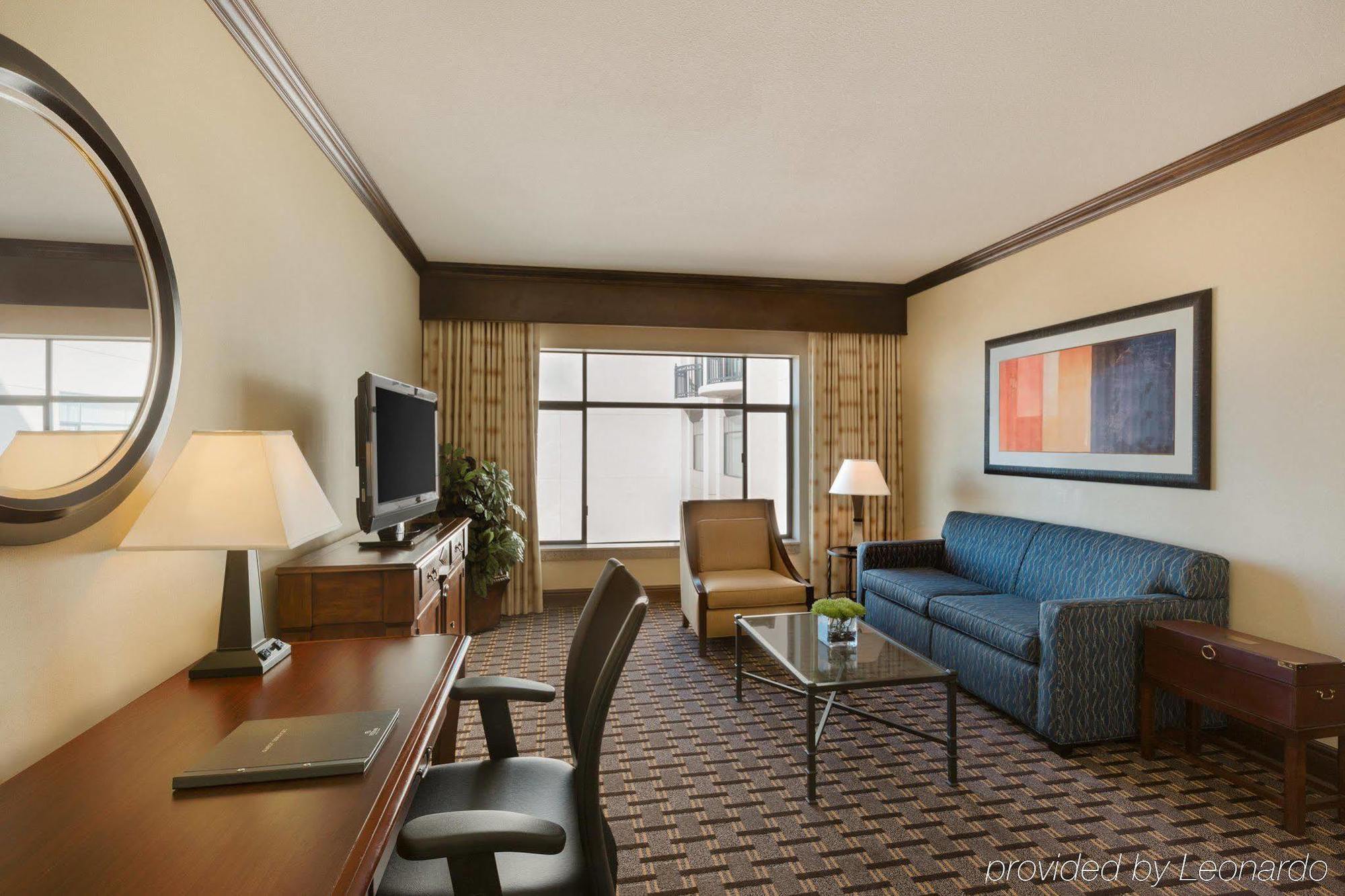 Hilton Phoenix Chandler Exterior photo